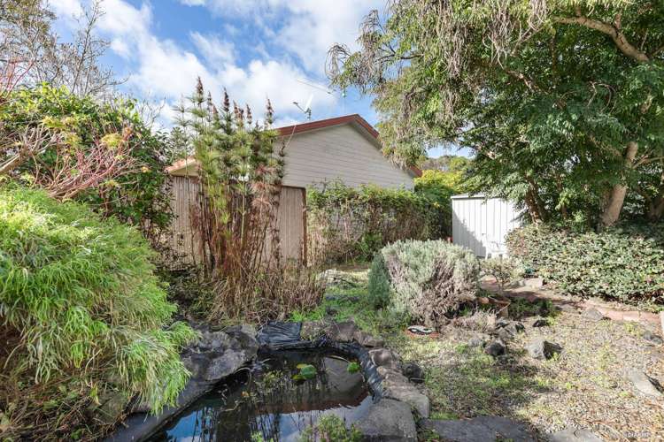 2/20 Northcote Road Takapuna_7