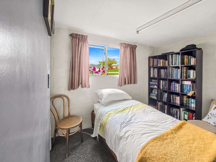 7 Crampton Road Reefton_14