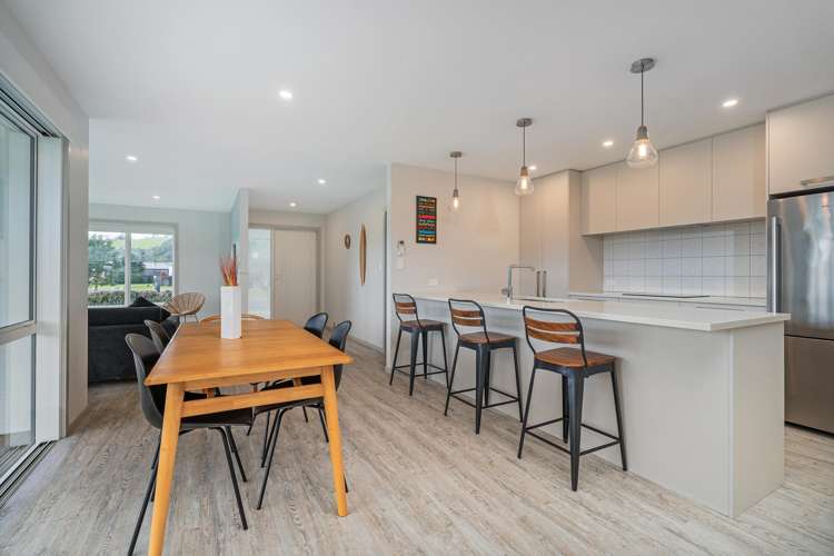 37 Longreach Drive Cooks Beach_5