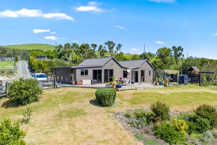 27 Waterview Crescent Kaiwaka_15