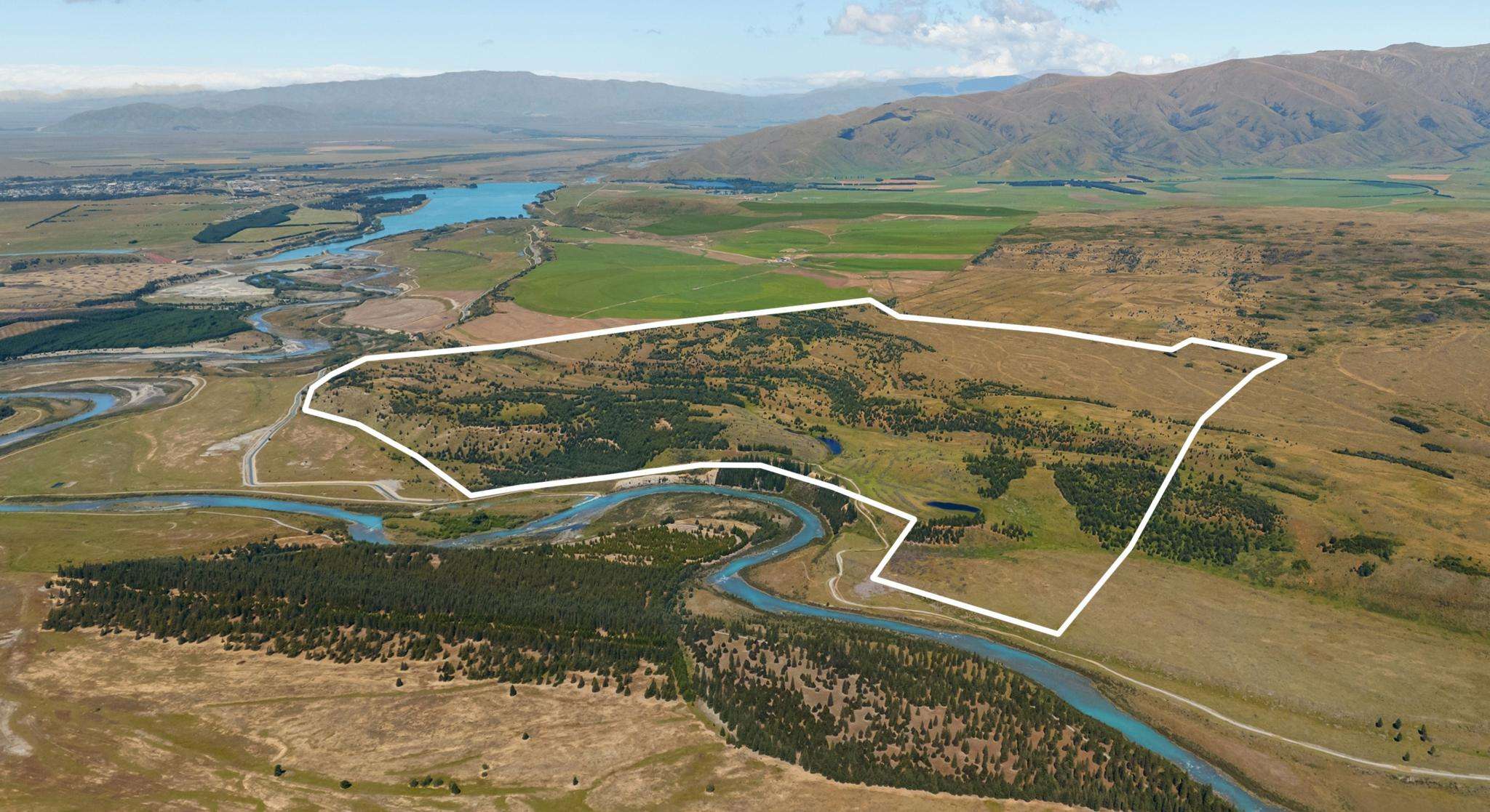 Rare private South Island landholding