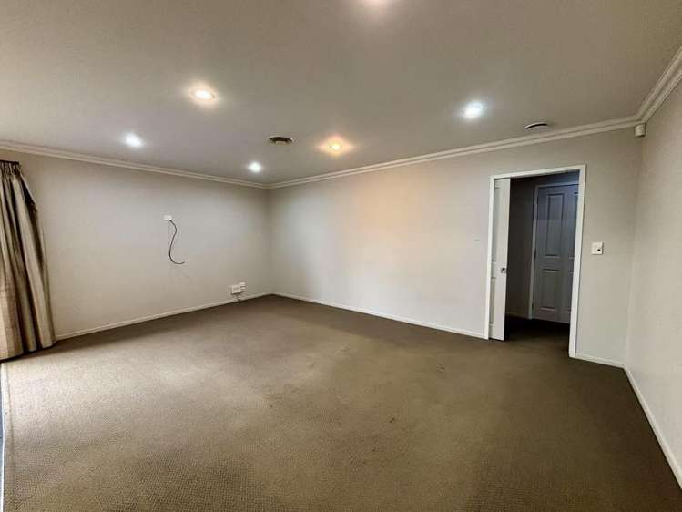 16 Somerton Drive Huntington_6