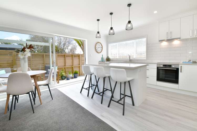 16 Forest Glen Orewa_5