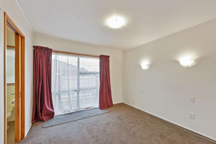 1 De Cesare Way The Wood_9