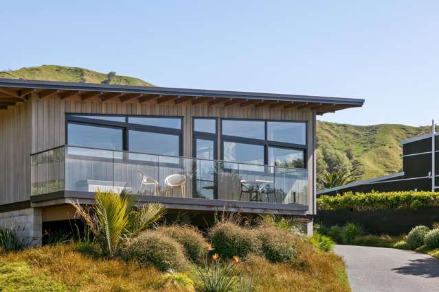 11 Sandy Cove Wainui Beach_1