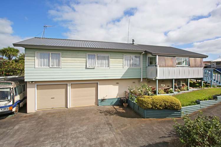 49 Edgewater Parade Waiuku_18