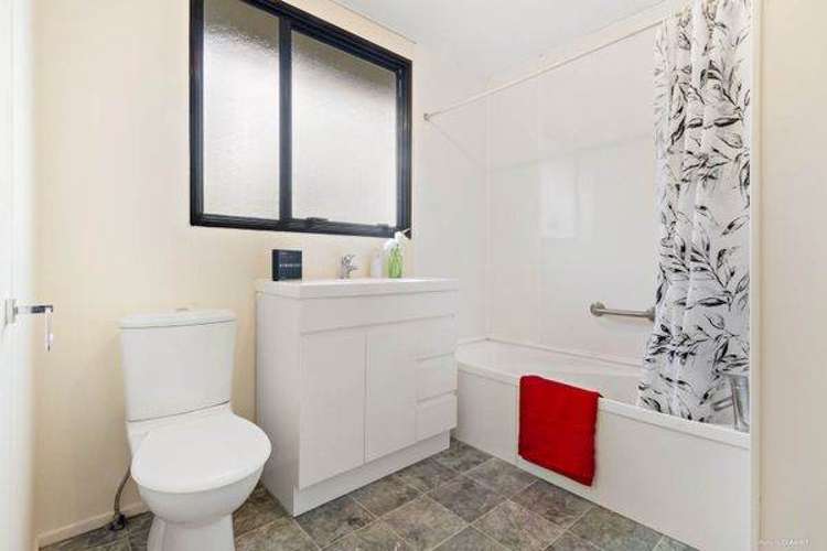 2/80 Parrs Cross Road Henderson_8