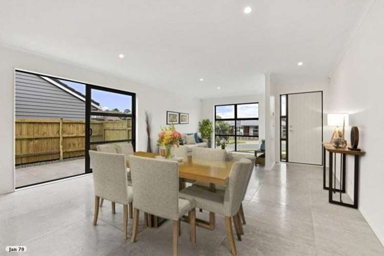 4 Taikura Avenue Red Beach_9