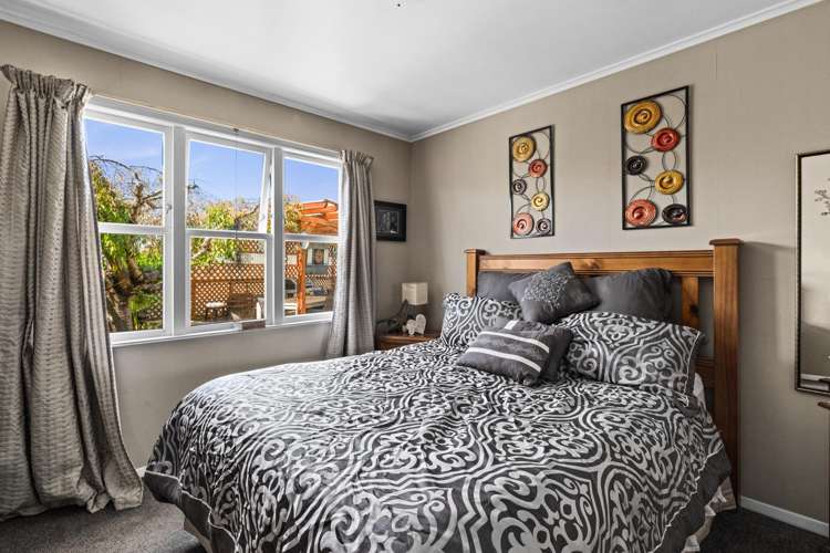 16 Clarence Cox Crescent Pirimai_5