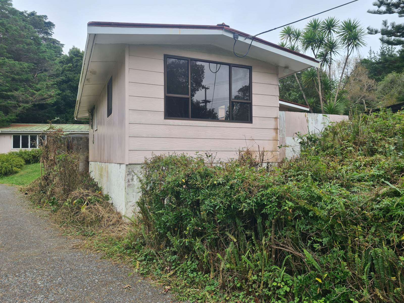 1/529 Whangaparaoa Road Stanmore Bay Rodney Houses for Rent One