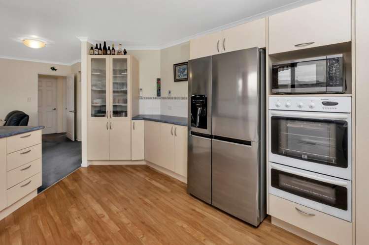 7 Kihi Place Ruakaka_14