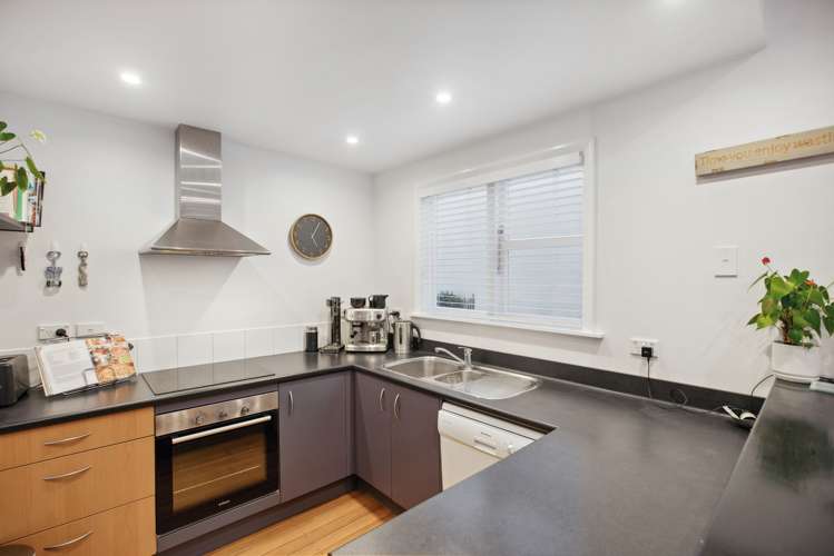 11/231 Marine Parade Seatoun_7