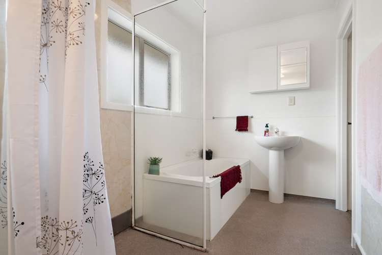 60 Bournemouth Crescent Aranui_15