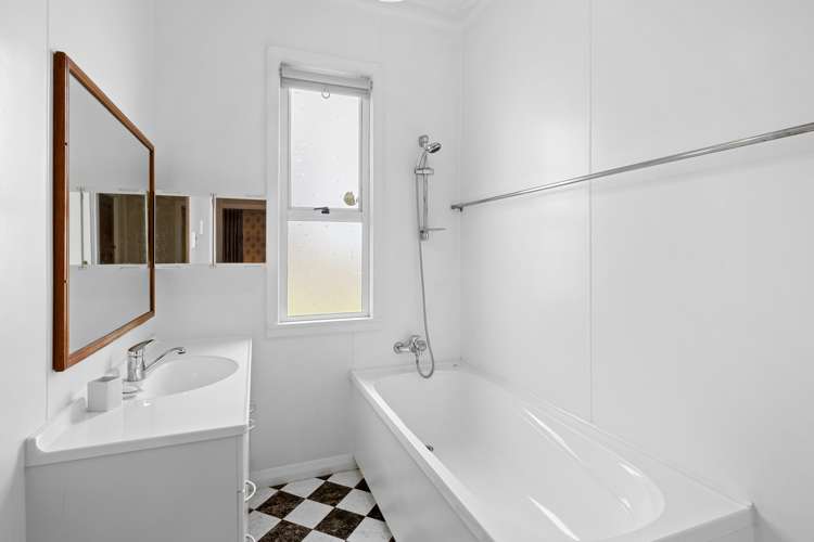 13 Hobson Street New Plymouth Central_13