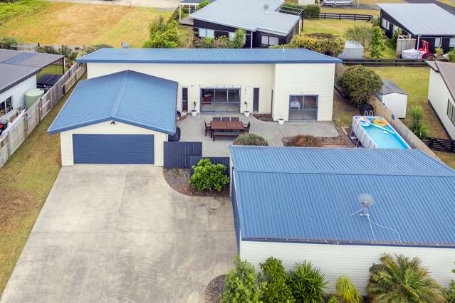 Feature Packed Matarangi Property