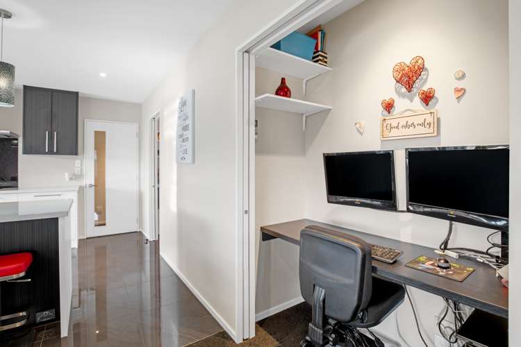 5b Malory Way Rolleston_11