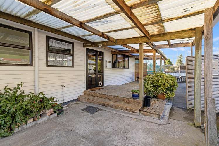 67 Ongo Road Hunterville_24