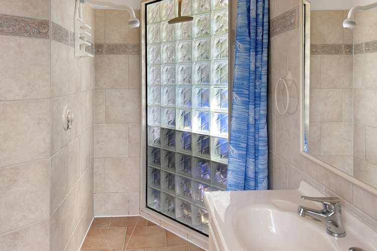 44 Bishop Road Parapara_9