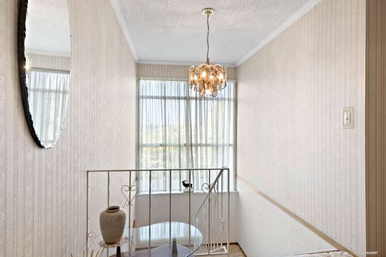 549 Beach Road Murrays Bay_20