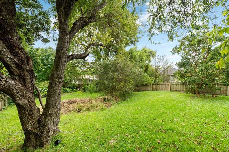 669 Beach Road Rothesay Bay_17