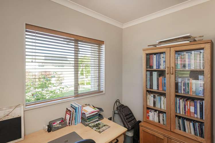 20 Margaret Place Lytton West_15