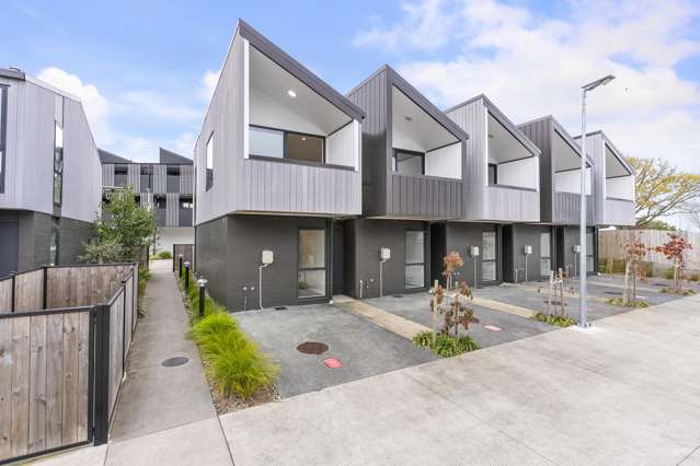Freehold 3 Bedroom Options at RVD!