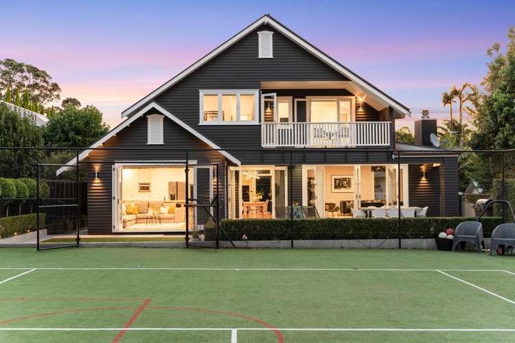 16 Golf Road Epsom_35