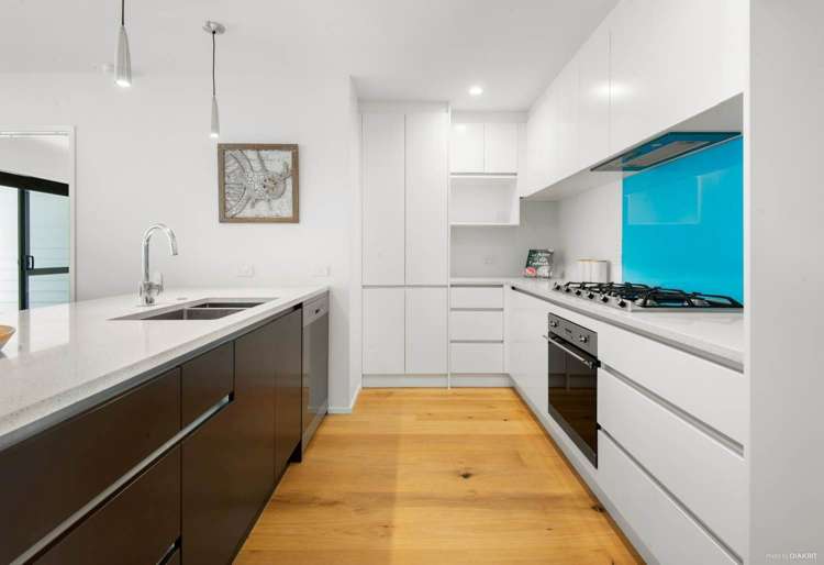 34a John Dee Crescent Red Beach_3