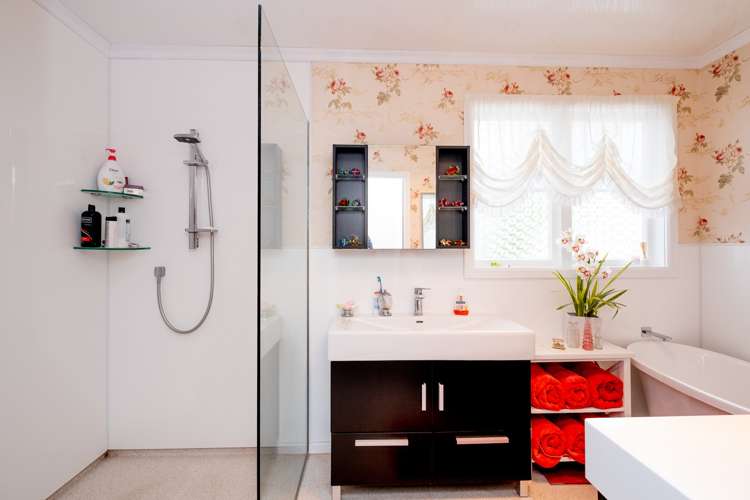 16 Montjoy Street Stratford_4