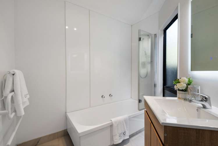 2 Stitchbird Close 1618_11