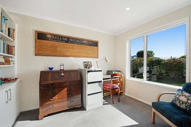 8 Kaka Street Waikanae_12