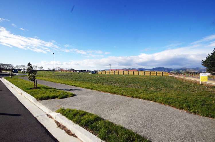 1 Atatu Lane Wigram_0