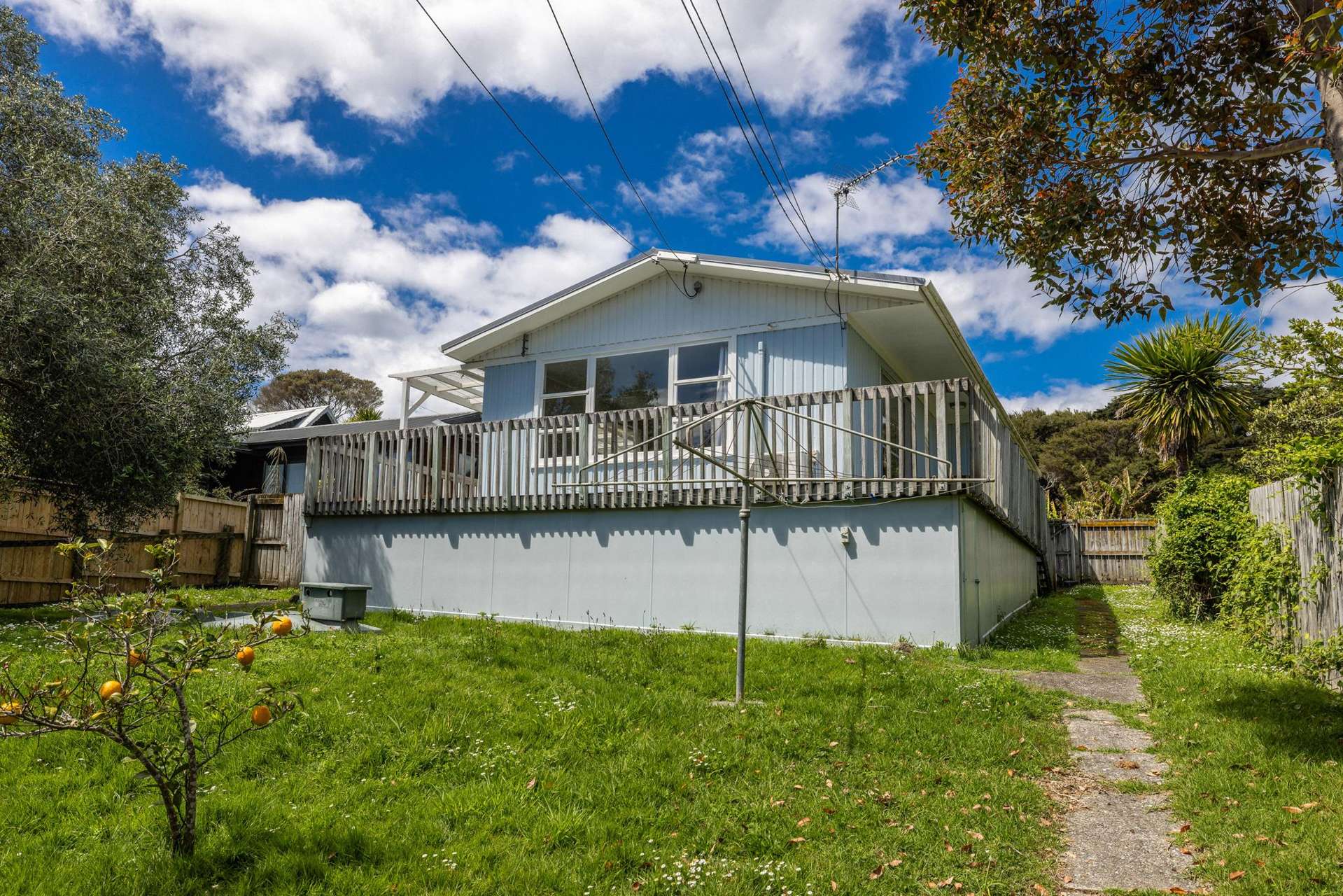 1 Crescent Road East Ostend_0