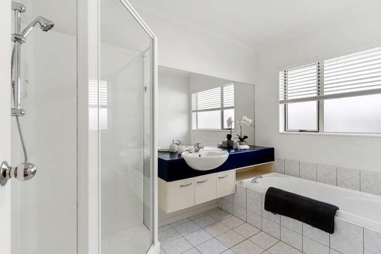 41 Gillett Place Botany Downs_18