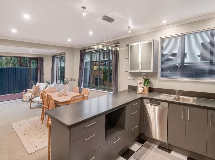 64B Holly Road St Albans_7
