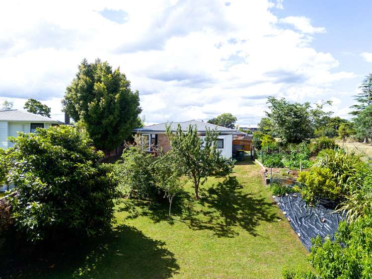 19 Mabian Crescent Deanwell_23