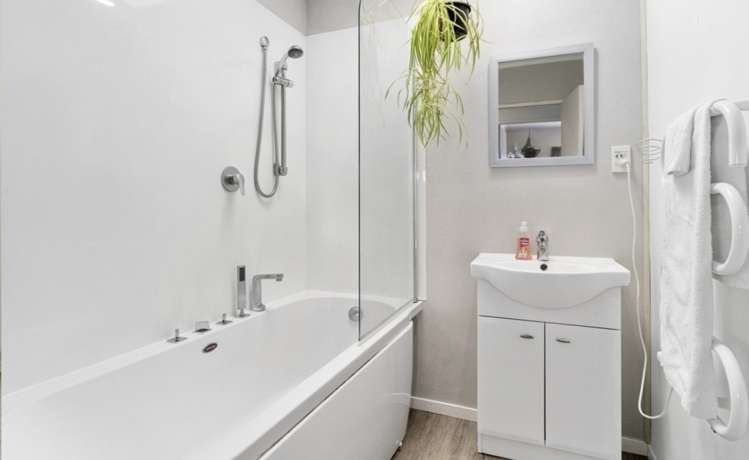 3/38 Leander Street 11229_8