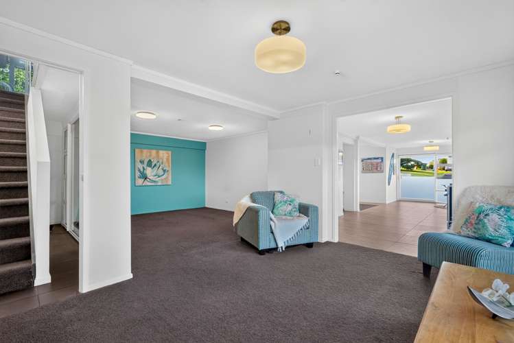 1/64 Seaview Road Castor Bay_48
