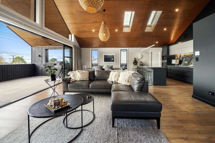 16 Sloane Avenue Tihiotonga_6