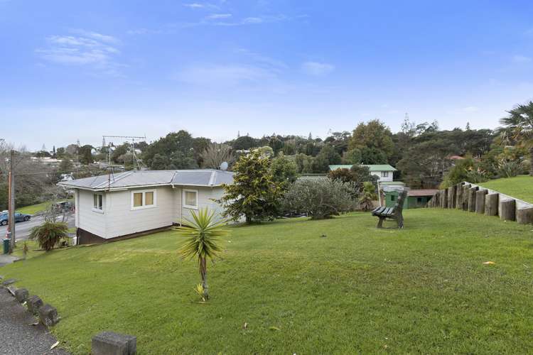 44 Atkinson Road Titirangi_10