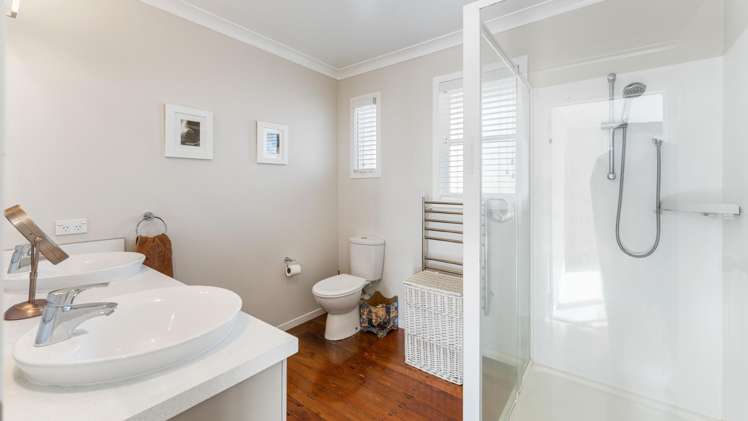 48 Torkar Road Clarks Beach_14