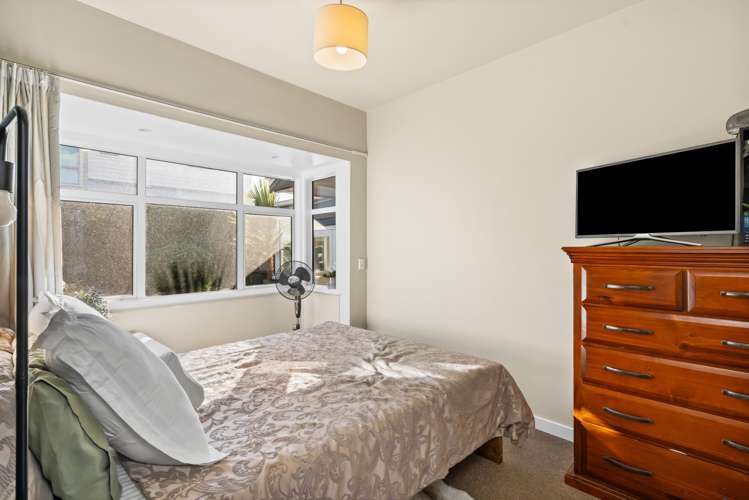 114 Wildberry Street Woolston_14