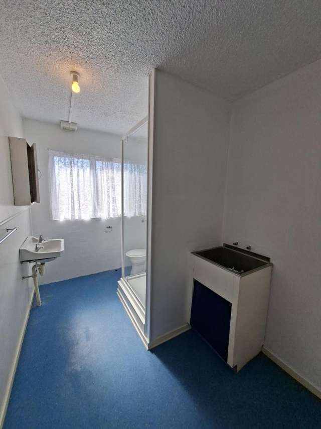 9/17 Thames Street 1055_3