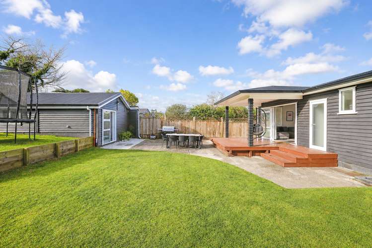 147 Devon Street West Hillcrest_16