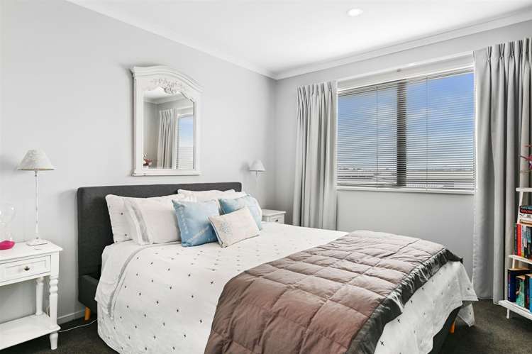 30 Tippet Crescent Wigram_8