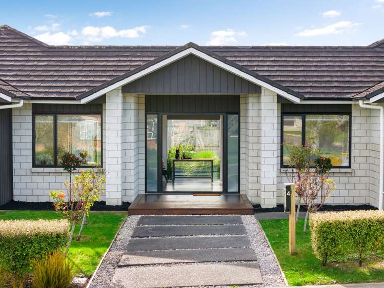 4 Jennian Avenue Rototuna North_22