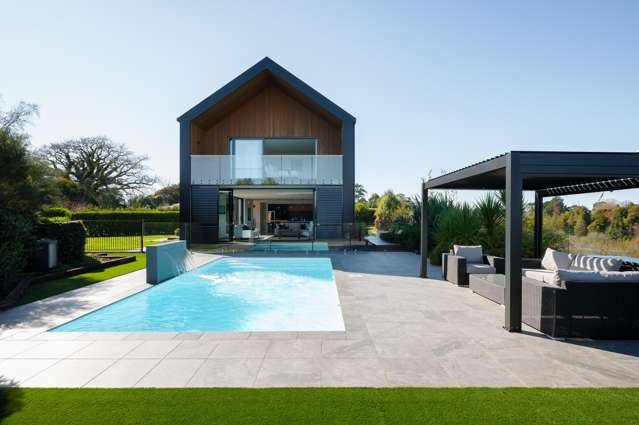 Luxury Lifestyle Retreat