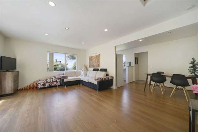 1B Highgrove Lane Totara Vale_4