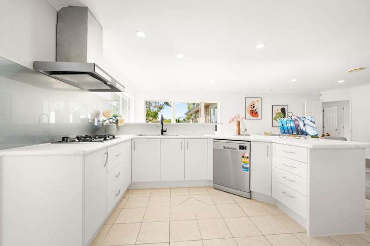 7 Nier Place East Tamaki Heights_8