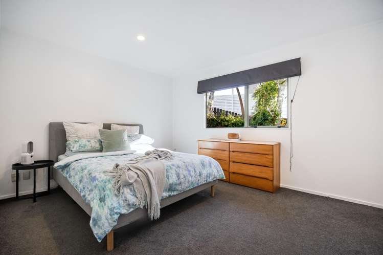 37A Lysander Crescent Beach Haven_7